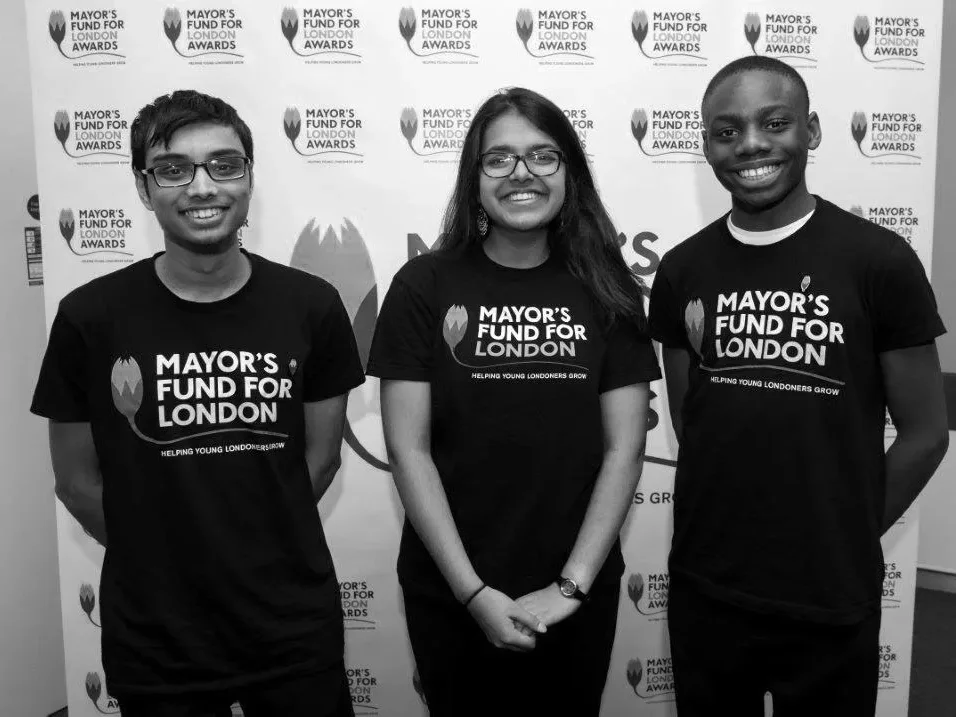 Young Londoners in Mayor's Fund for London printed T-shirts