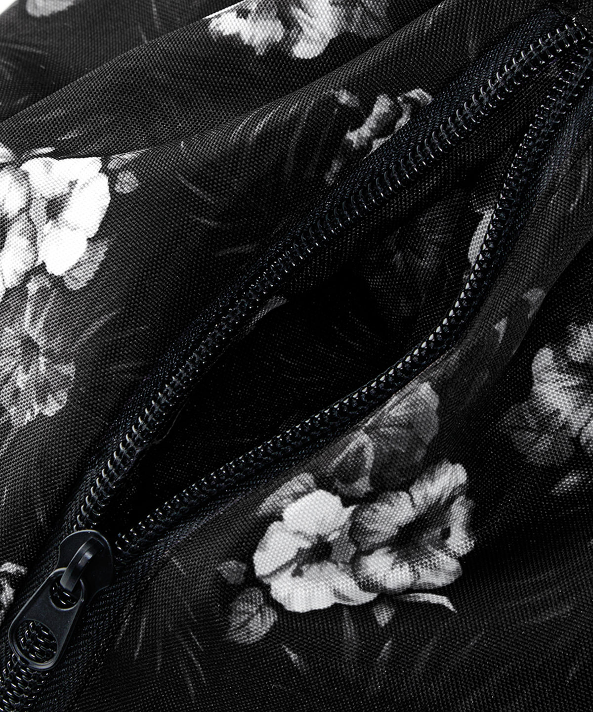 5c5c3e3deb9f5b1c75ce12d8